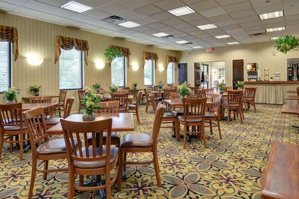 Suburban Studios Tysons Corner Вена Ресторан фото