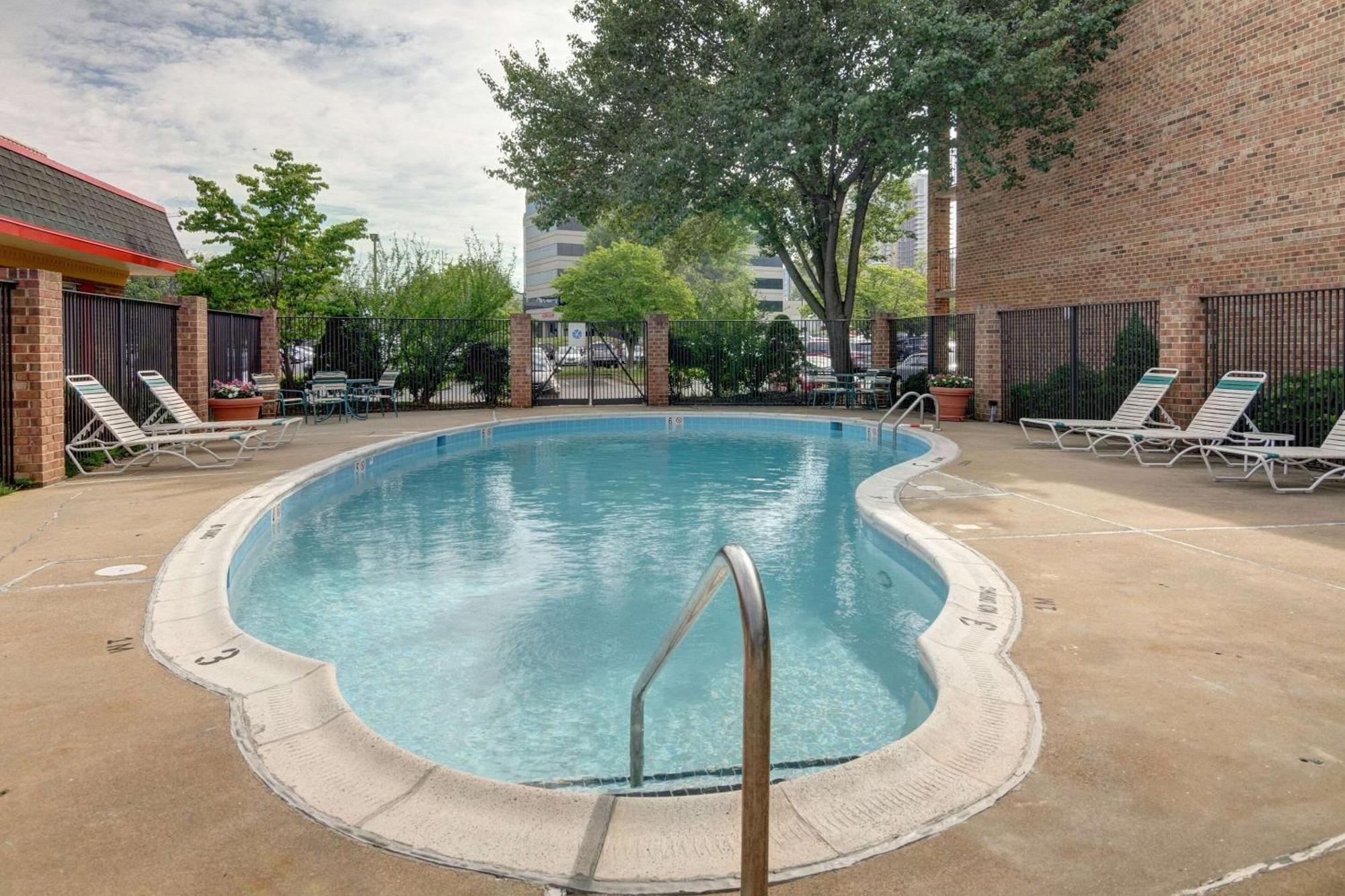Suburban Studios Tysons Corner Вена Экстерьер фото