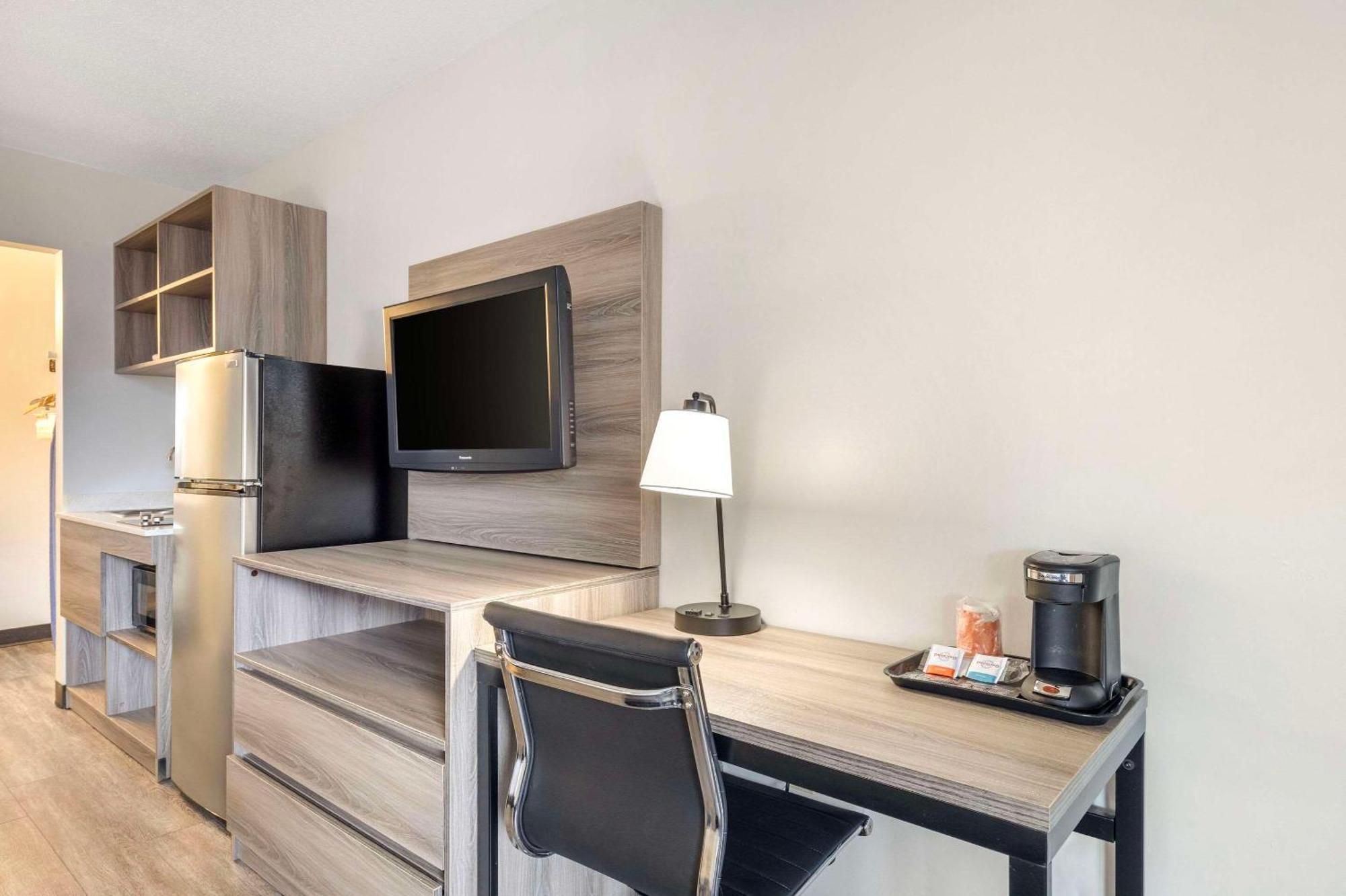 Suburban Studios Tysons Corner Вена Экстерьер фото